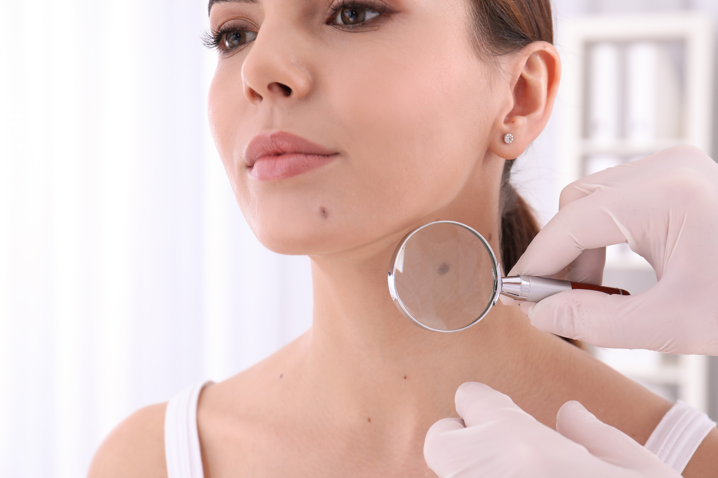 Chirurgien dermatologie : se spécialiser en chirurgie cutanée